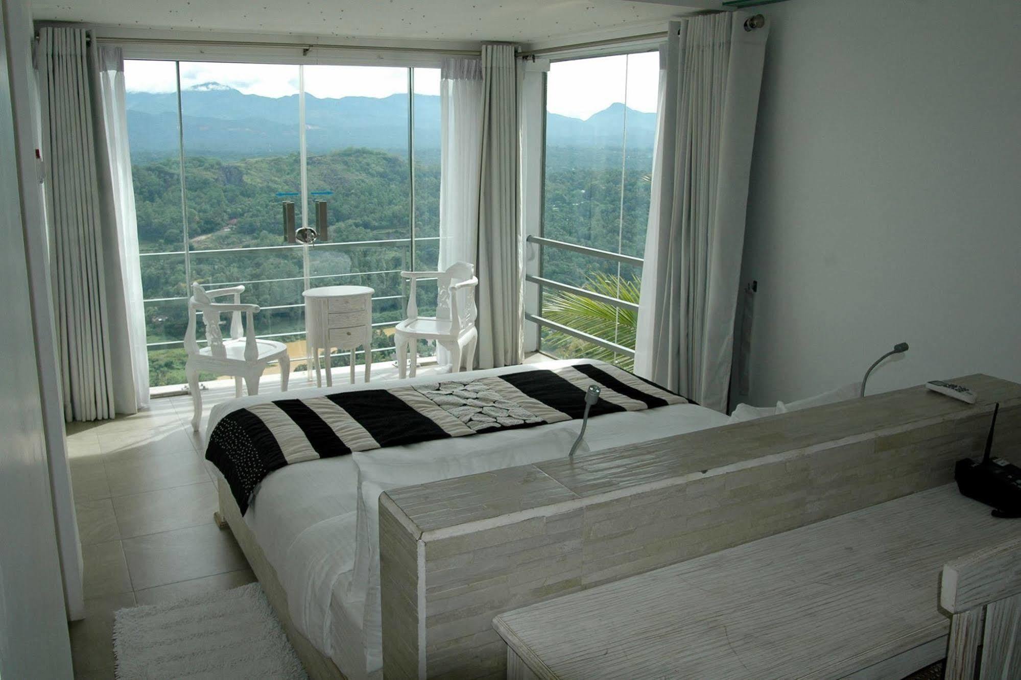 Sky Pavilion Kandy Extérieur photo